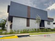 Casa nueva de lujo en venta Olivos residencial frente a...