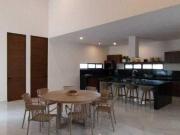 Casa NUEVA de un nivel con alberca en la REJOYADA