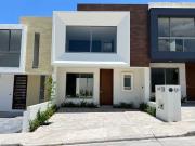 CASA NUEVA EN CAÑADAS DEL BOSQUE TRES MARÍAS