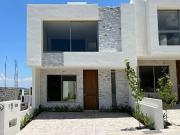 Casa Nueva en Cañadas del Bosque: 3 Recámaras, Estudio