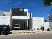 Casa nueva en Col. Maya