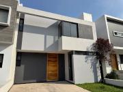 Casa nueva en Coto Los Almendros, Zapopan