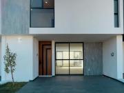 ¡Casa Nueva en Coto Privado! Con Roof Top y Alberca en...