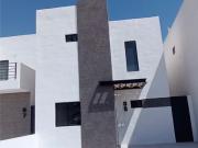 Casa Nueva en el Fracc. Las Puertas Por la UAD