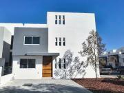 Casa Nueva en Esquina con Roof Garden, Grand Juriquilla,...