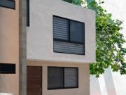 Casa nueva en fraccionamiento Altos del Márques