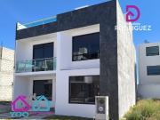 Casa nueva en Fraccionamiento Explanda Sur con recamara...