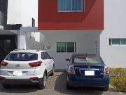 CASA EN VENTA EN NUEVA GALICIA, COTO VALENCIA