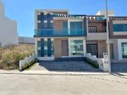 CASA NUEVA EN LOMALTA, TRES MARÍAS