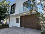 CASA NUEVA EN PARQUES VALLARTA CON VISTAS ESPECTACULARES CASA NUEVA EN PARQUES VALLARTA CON VISTAS ESPECTACULARES