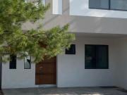 Casa nueva en Parques Vallarta, coto privado GALEANA