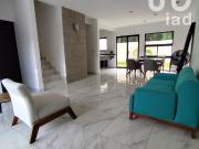 VENTA de Casa Nueva en Cancún Polígono Sur 4 habitaciones