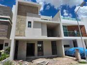 Casa nueva en Preventa, en Residencial Monte Olimpo, al...