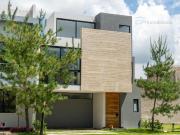 CASA NUEVA EN PRIVANZA COTO SENDA