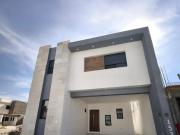CASA NUEVA EN PRIVANZAS MIRASIERRA AL ORIENTE DE SALTILLO