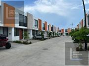 CASA NUEVA EN RENTA AMUEBLADA EN FLAMINGOS BUCERIAS