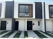 CASA NUEVA EN RENTA EN AUREA TOLUCA