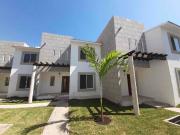 CASA NUEVA EN RENTA EN CONDOMINIO 6 CASAS CENTRO SUR DE...
