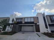 Casa nueva en renta en Miralta Residencial