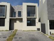 Casa Nueva en Renta Residencial Altika