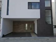 Casa Nueva en Residencial Azaleas | Rooftop | Zona La Mesa