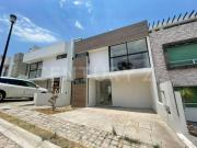 Casa Nueva en Venta, 3 Rec y Roof Garden, Parque...