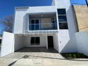 Casa nueva en venta, 3 recámaras, Roof Garden, Centro de...