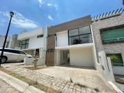 Casa Nueva en Venta, 3 Recamaras y Roof Garden, Parque...