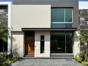 Casa nueva en venta Altozano