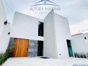 Casa Nueva en Venta Arboledas Frente a Parque Zapopan