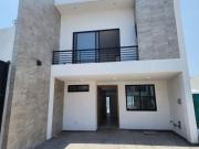 Casa Nueva en Venta atras de Plaza San Diego...