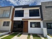 Casa Nueva en Venta Casa Fuerte en Coto