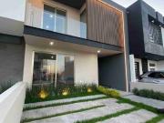 CASA NUEVA EN VENTA CAÑADAS DEL BOSQUE