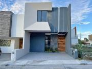 Casa en Bosques Tres Marías: 3 Recámaras, 135 m²