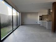 CASA NUEVA EN VENTA CON CUARTO DE SERVICIO Y ROOF GARDEN...