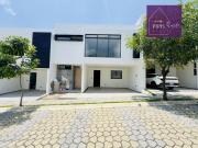 Casa nueva en venta con jardín de 60 m2,roof garden...