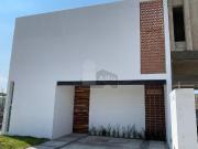 Casa Nueva en venta con recámara en PB al mejor precio...