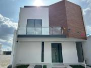 Casa Nueva en Venta con Roof Garden, Frac. Punta del...