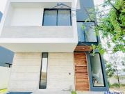 Casa Nueva en Venta Coto Parques Vallarta Zapopan
