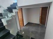 Casa nueva en venta de 3 niveles en Capital Norte, junto...