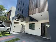 CASA NUEVA EN VENTA DENTRO DE COTO EN EL BAJIO