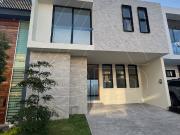 Casa Nueva en Venta dentro de Coto frente a Parque... Casa Nueva en Venta dentro de Coto frente a Parque...