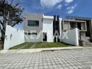 Casa nueva en Venta dentro de Fraccionamiento a la...