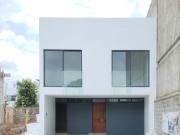 CASA NUEVA EN VENTA EL CAMPESTRE COTO EYRE