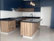 Casa NUEVA en Venta, El Mirador, Qro. Rec en PB, roof garden