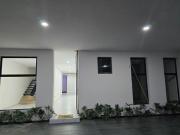 CASA NUEVA EN VENTA EN BOSQUES DE LA VICTORIA, DE 4...