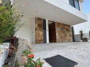 Casa nueva en venta en condominio en Cuernavaca con...