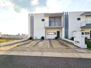 CASA NUEVA EN VENTA EN CONDOMINIO GLACIARES, EN RESERVA...