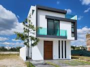 Casa nueva en venta en coto Nogal de Parques Vallarta...