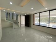 Casa Nueva en Venta en Fracc. Privado en zona Monte...